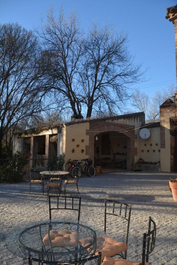 Posada Rural La Resinera La Adrada Exteriér fotografie